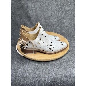 Musse&Cloud Boots Womens Size 7 White Leather Cutout Lace Up Ankle Booties Boho